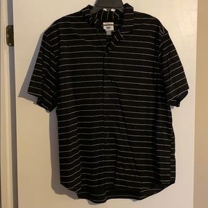 Black and white shirt sleeve button down shirt